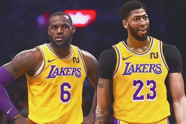 羊城晚報：時隔十年重返亞洲杯四強，團結是中國男籃最鋒利的武器