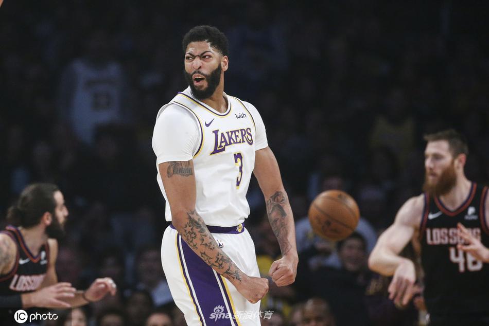 考察半決賽對手！郭士強留在場館 現場觀看新西蘭vs黎巴嫩比賽