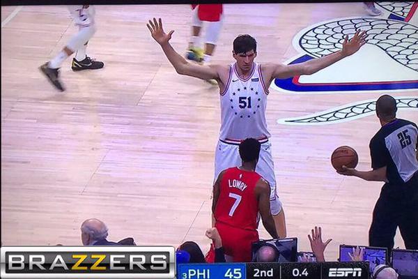 轉型投手??訓練師曬詹姆斯三分接球就投訓練 出手流暢連續命中