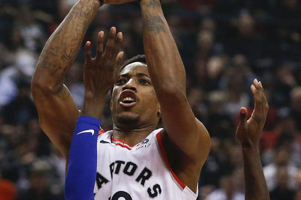 網友打2K用火箭周琦攻防打爆湖人奧尼爾！周琦本人回復：????