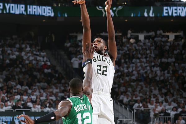 湖人新賽季將有14次背靠背、1次5連客、2次6連客和一次8連客