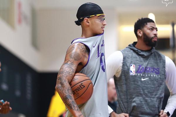 媒體人：半決賽內線得分難度增大 今日三分15中1的5后衛要站出來