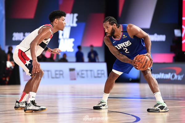 拉菲尼亞：去年夏天我曾考慮離開巴薩，弗里克教練打電話讓我留下