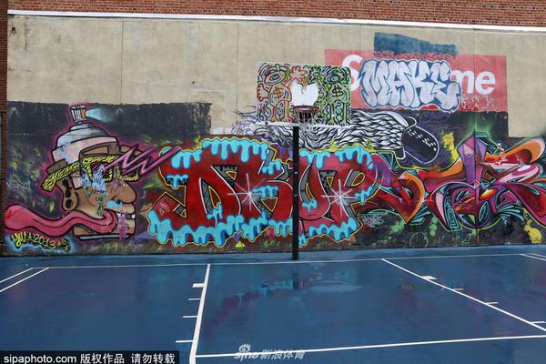 中國男籃前兩屆亞洲杯均止步8強 此前曾連續16屆上領獎臺&14冠2季